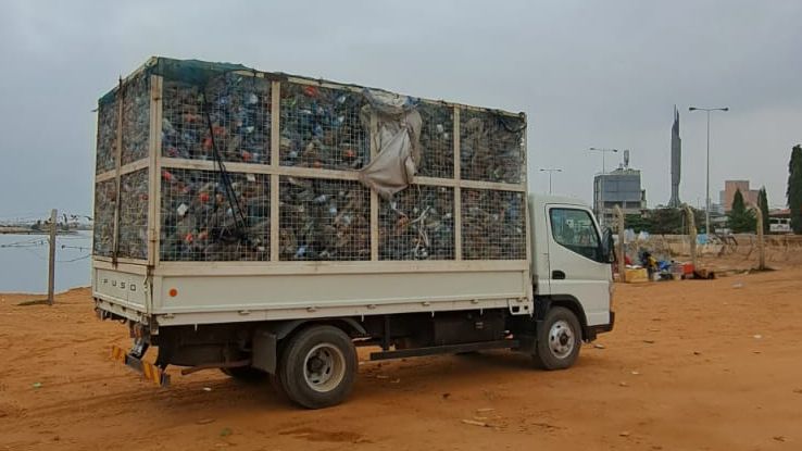 Epidemie plastů. Jen tašek se v Angole denně dostanou do oběhu miliony